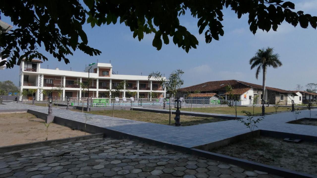Babai Resort Pvt Ltd Bardiyā Exterior foto